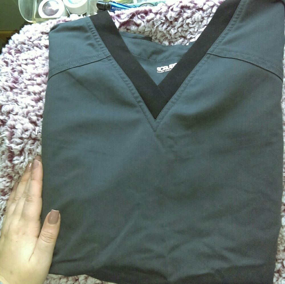 Black and grey scrub top